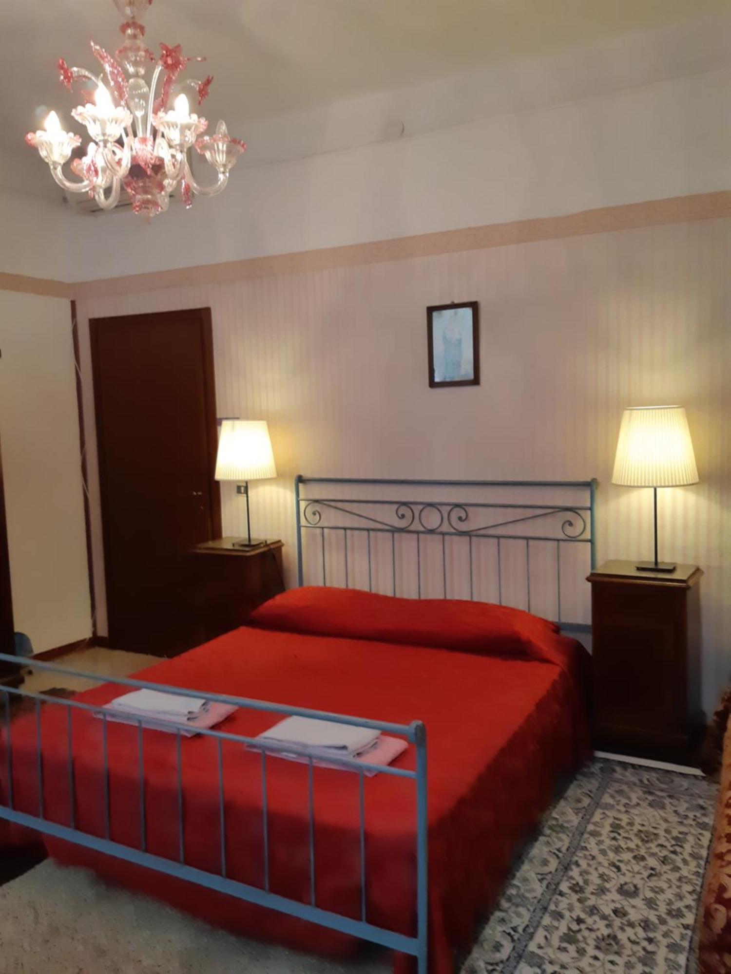 Fiabe Venice Rooms Стая снимка